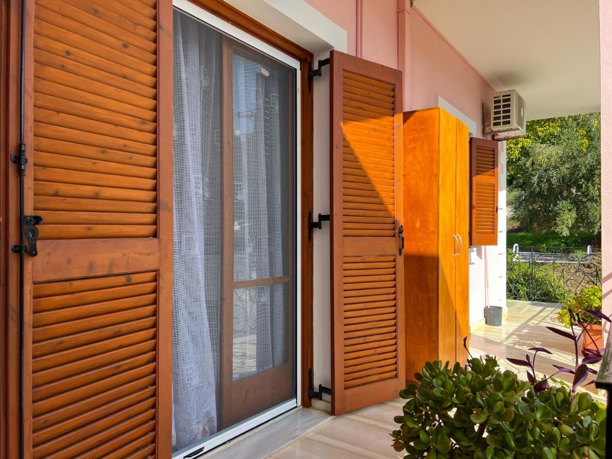 Anemone Apartment Pelekas Exterior photo