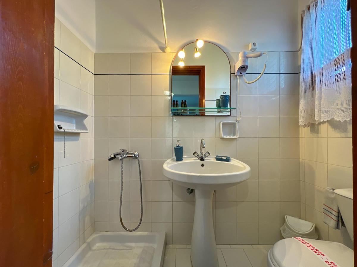 Anemone Apartment Pelekas Exterior photo