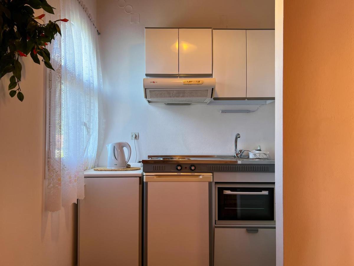 Anemone Apartment Pelekas Exterior photo